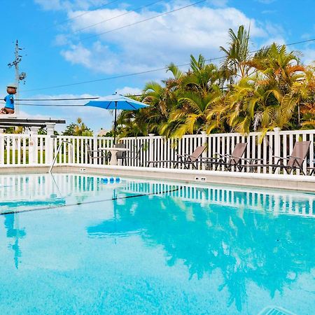 2 Bed Cottage With Pool, Close To Beach! Bbq Grills & Patio Форт-Маєрс Екстер'єр фото