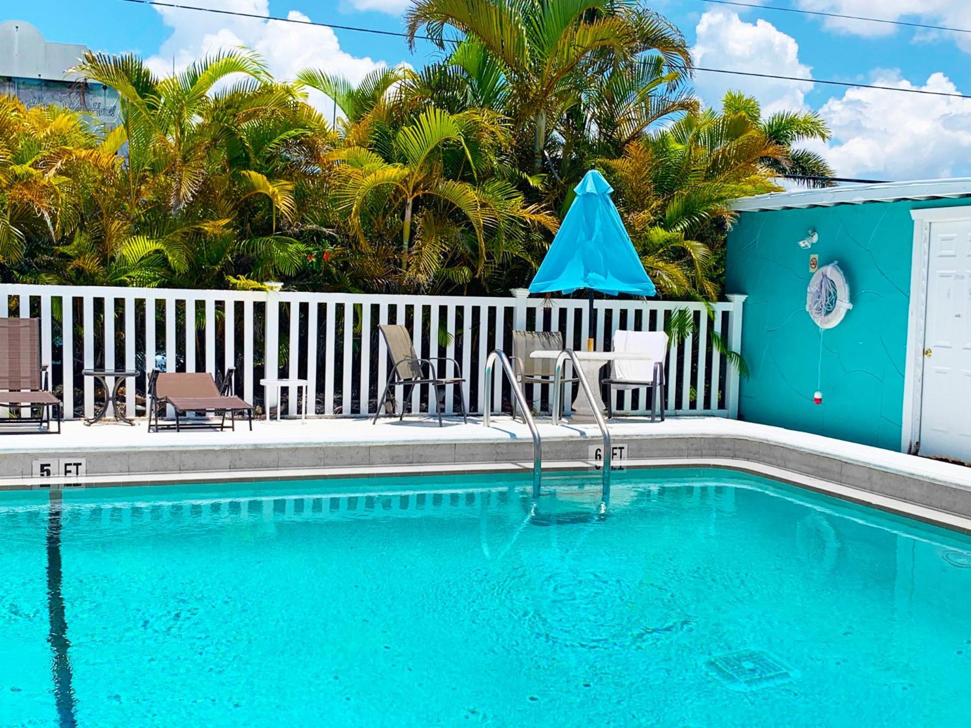 2 Bed Cottage With Pool, Close To Beach! Bbq Grills & Patio Форт-Маєрс Екстер'єр фото